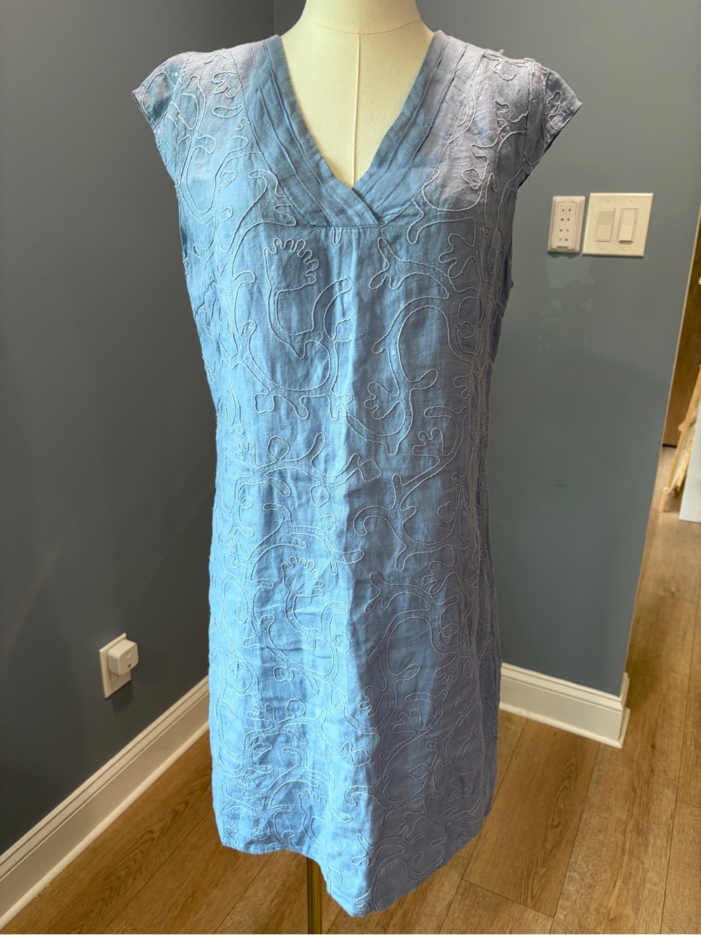 Lina Tomei Blue 100% Linen Embroidered Shift Dress Sequin Detail M